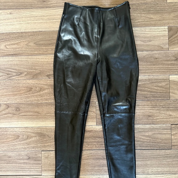 Abercrombie & Fitch Faux Leather High-Rise Leggings/ Pants | Black | Size Small - Picture 2 of 6